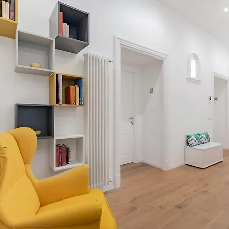 Leo's Colosseum - Private