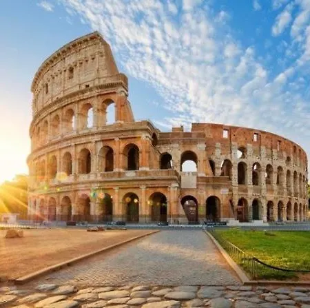 Leo's Colosseum - Private 4*